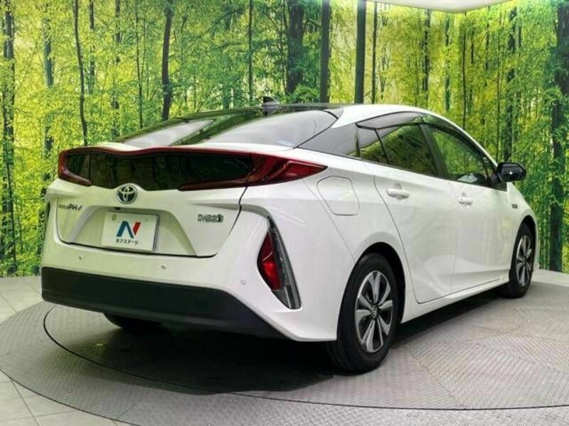 PRIUS PHV