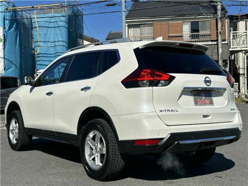 X-TRAIL