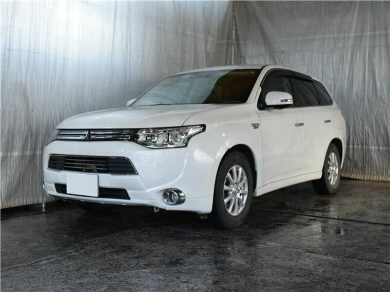 MITSUBISHI OUTLANDER PHEV