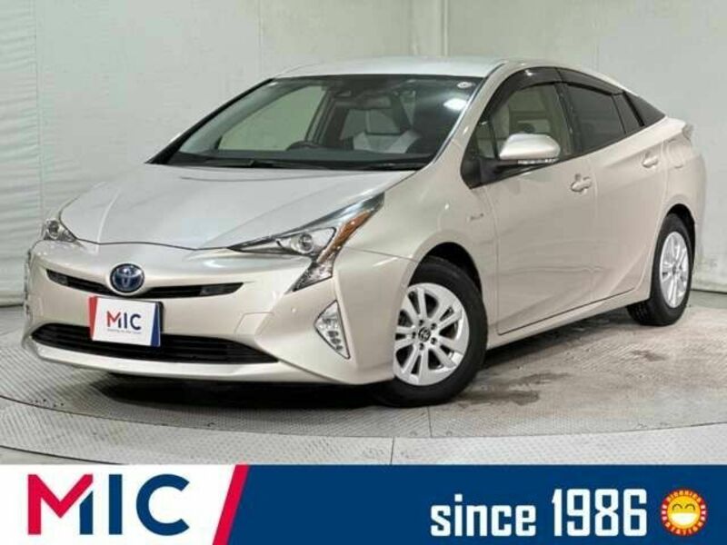 TOYOTA PRIUS