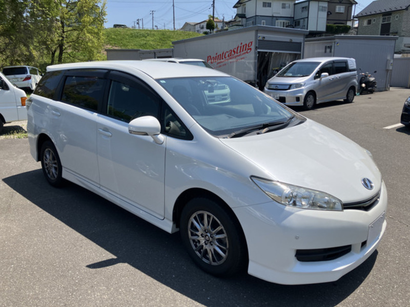 TOYOTA　WISH