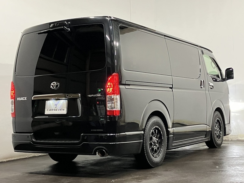 HIACE VAN