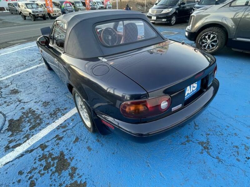 EUNOS ROADSTER