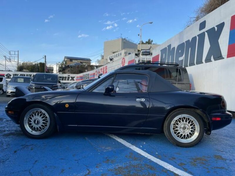 EUNOS ROADSTER