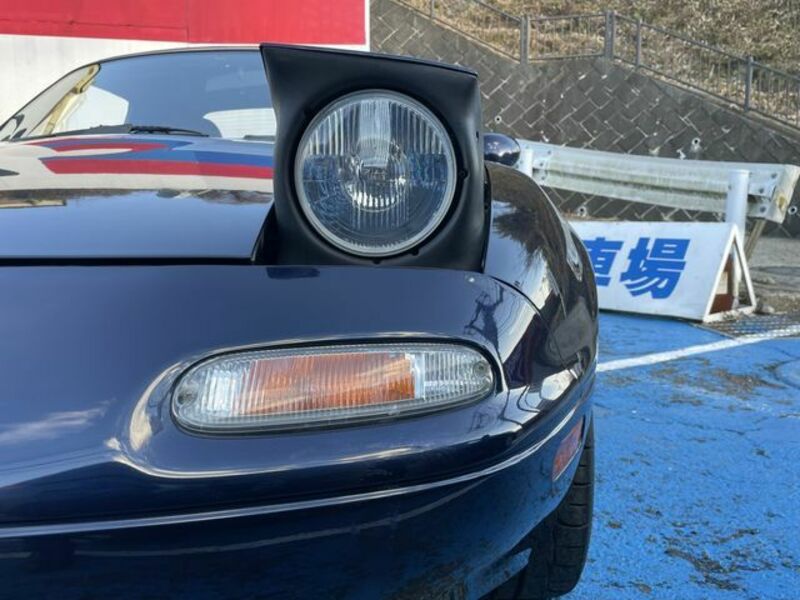 EUNOS ROADSTER