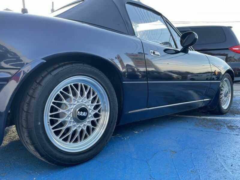 EUNOS ROADSTER