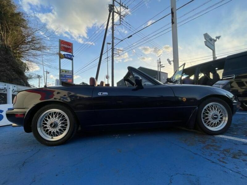 EUNOS ROADSTER