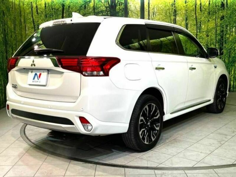 OUTLANDER PHEV