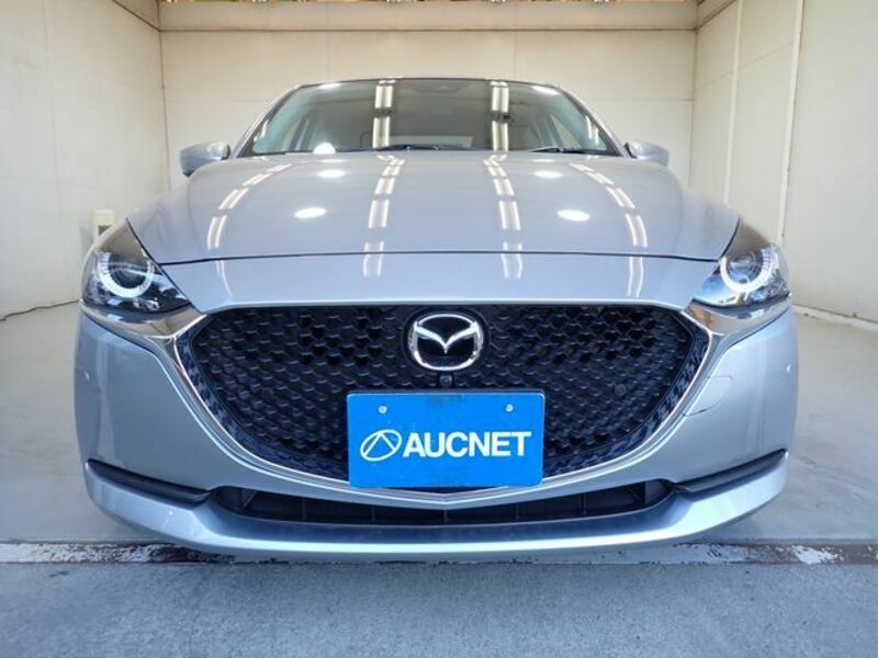 MAZDA2