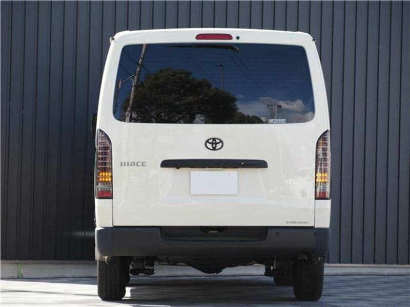 HIACE VAN