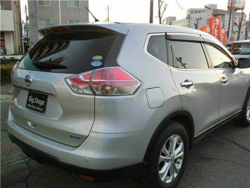 X-TRAIL