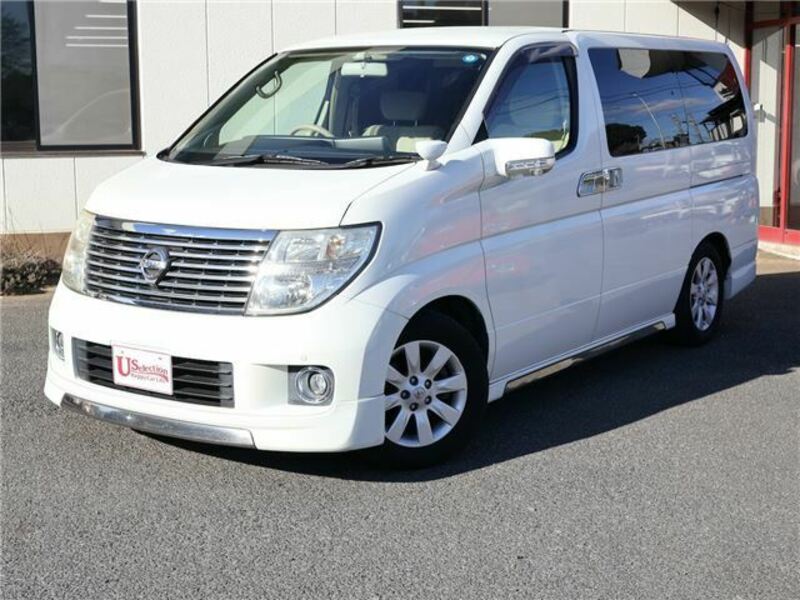 NISSAN ELGRAND