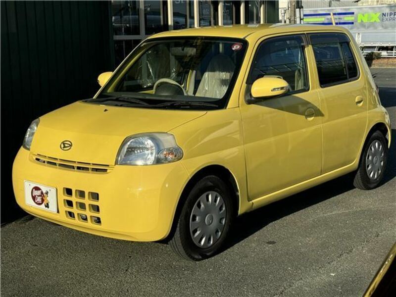 DAIHATSU ESSE