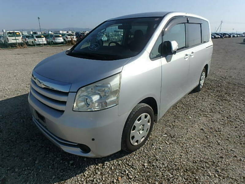 Used 2008 TOYOTA NOAH DBA-ZRR70G | SBI Motor Japan