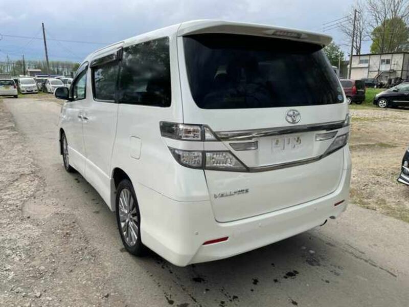 VELLFIRE