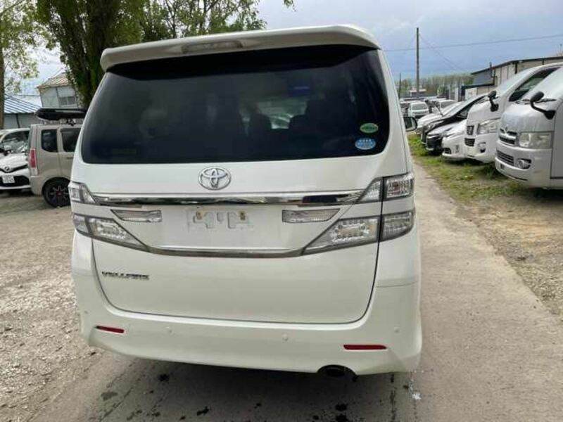 VELLFIRE