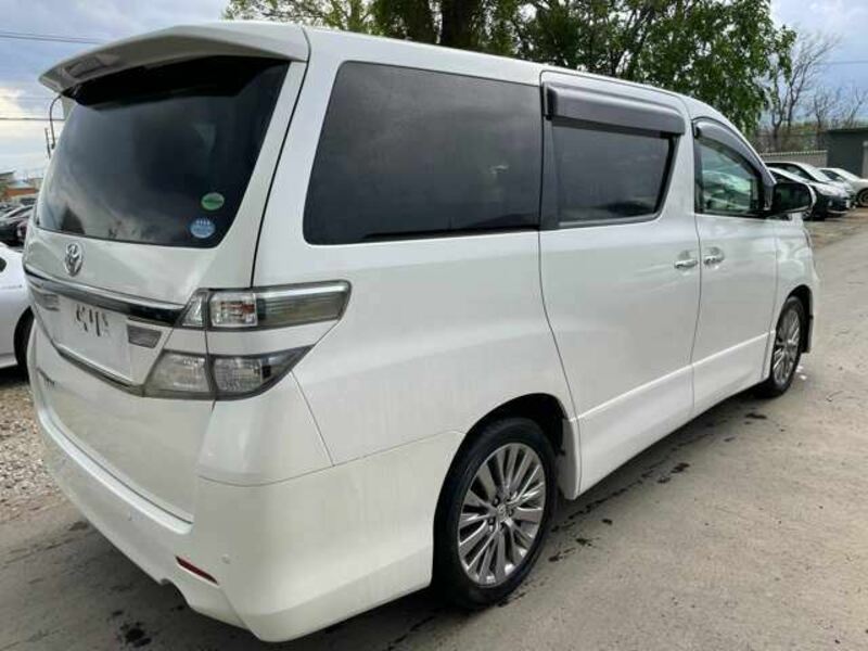 VELLFIRE