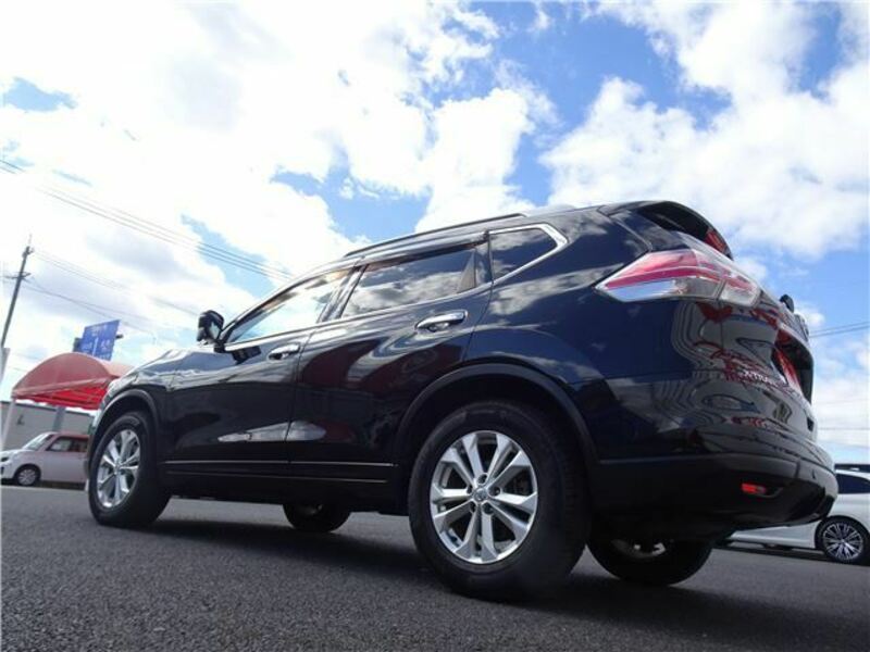 X-TRAIL