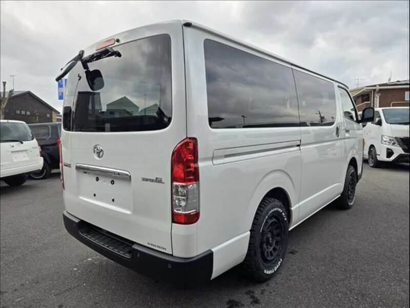 HIACE VAN