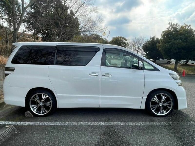 VELLFIRE