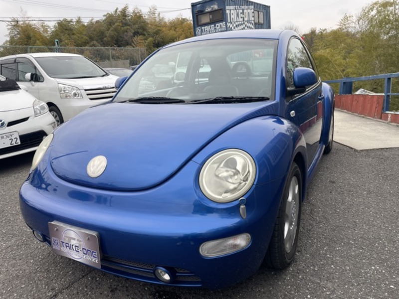 VOLKSWAGEN NEW BEETLE