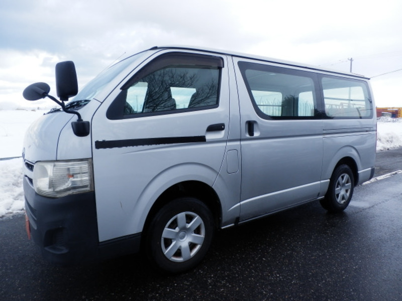 HIACE VAN