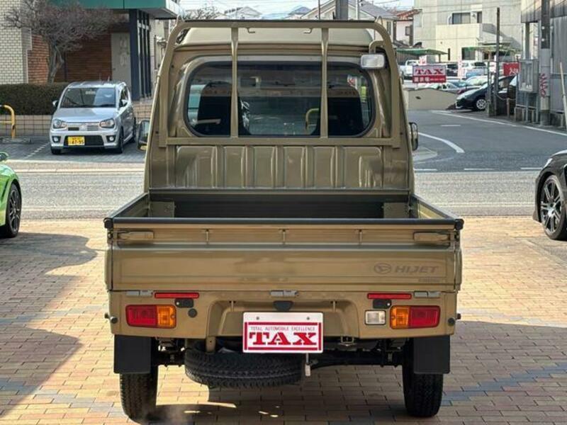 HIJET TRUCK-1