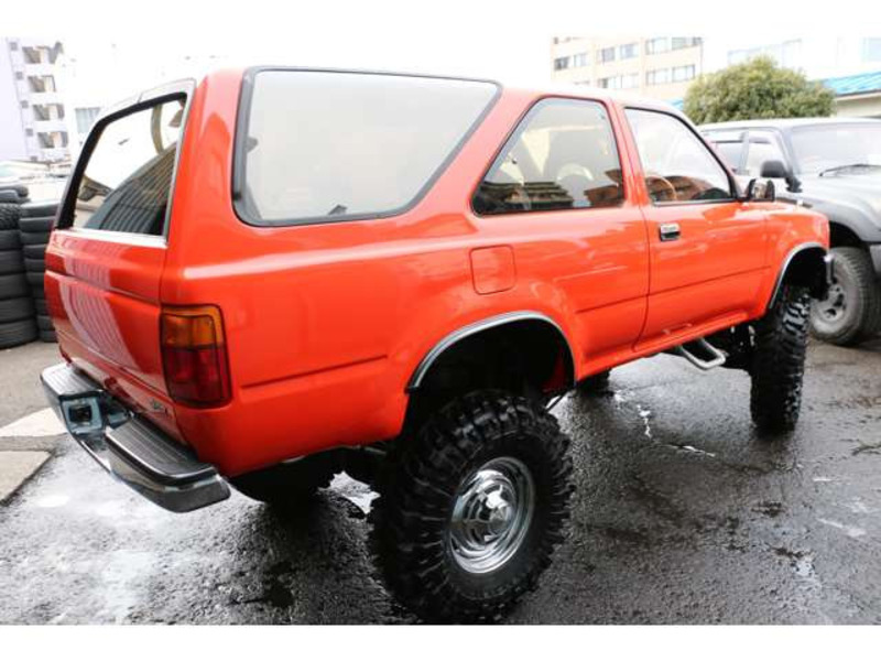 HILUX SURF