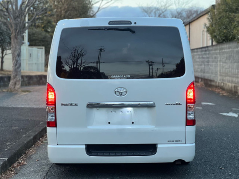 HIACE VAN