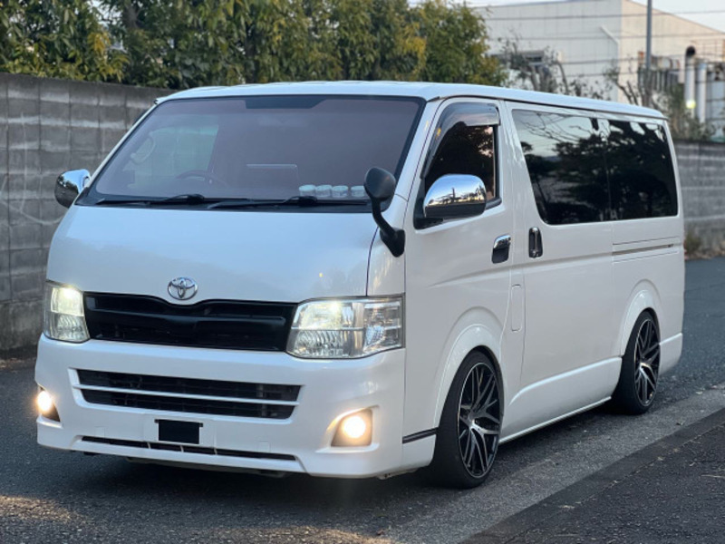 HIACE VAN