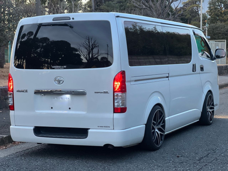 HIACE VAN