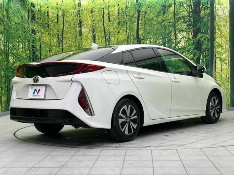 PRIUS PHV