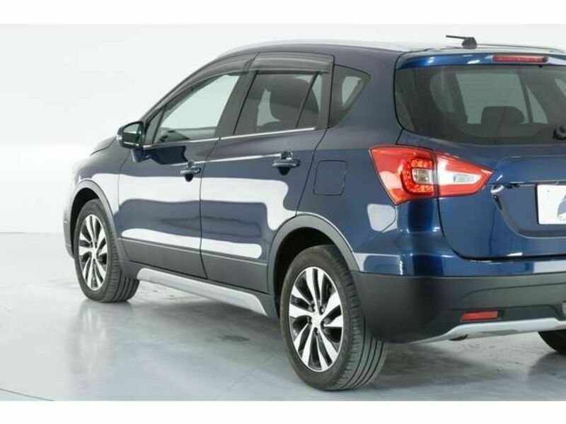 SX4 S-CROSS