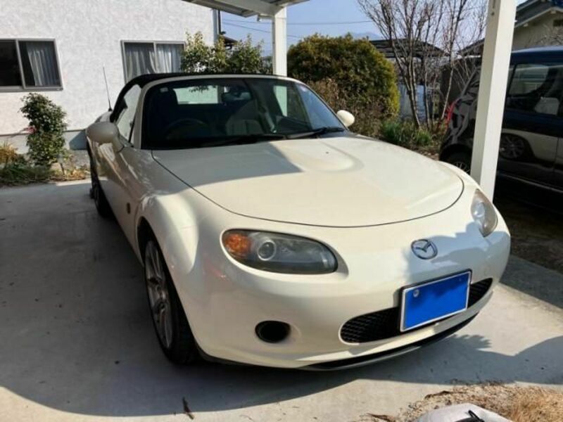 MAZDA ROADSTER