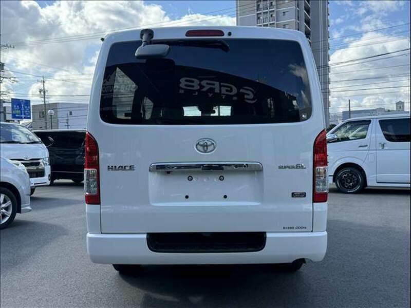 HIACE VAN