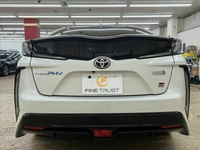 PRIUS PHV