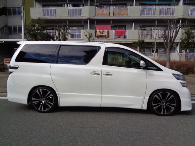 VELLFIRE