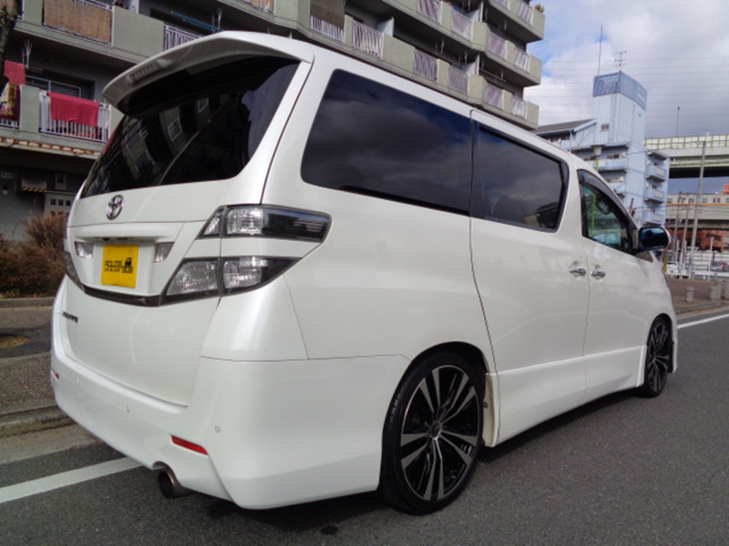 VELLFIRE