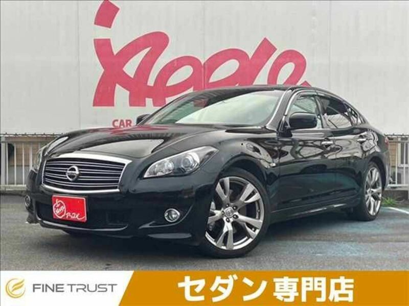 NISSAN FUGA