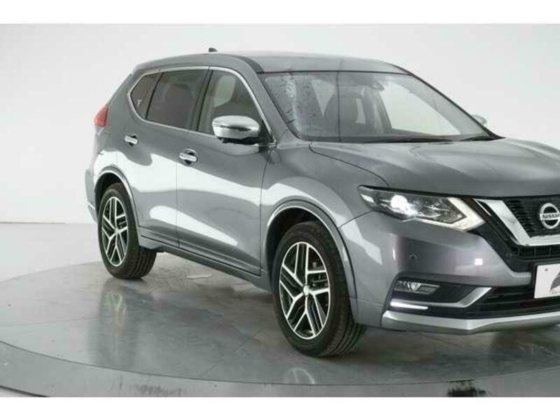 X-TRAIL