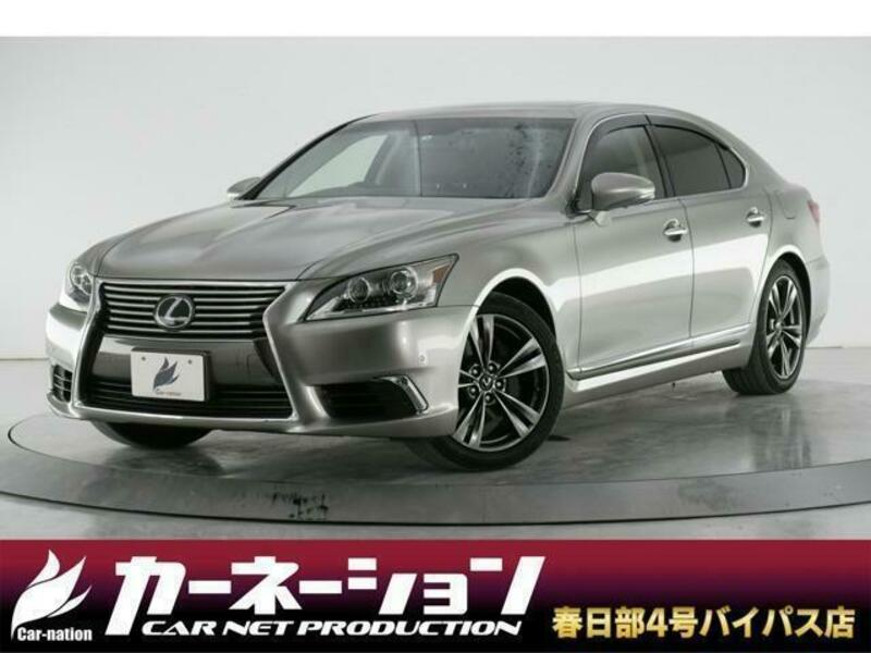 LEXUS LS