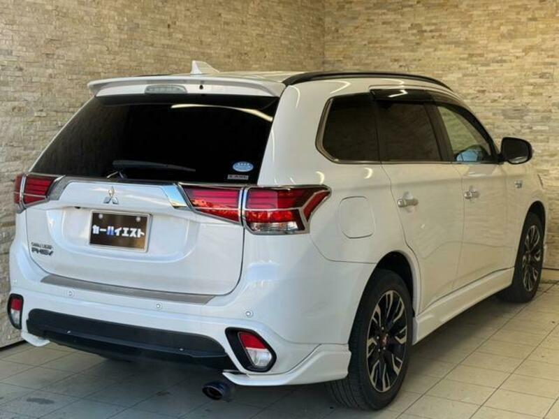 OUTLANDER PHEV