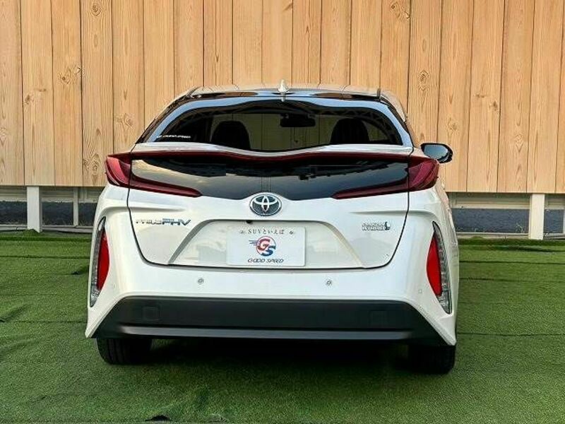 PRIUS PHV