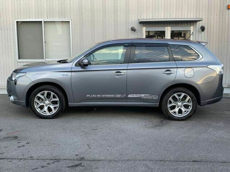 OUTLANDER PHEV