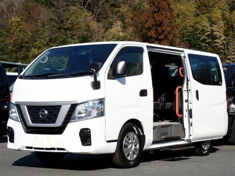 NISSAN NV350 CARAVAN WAGON