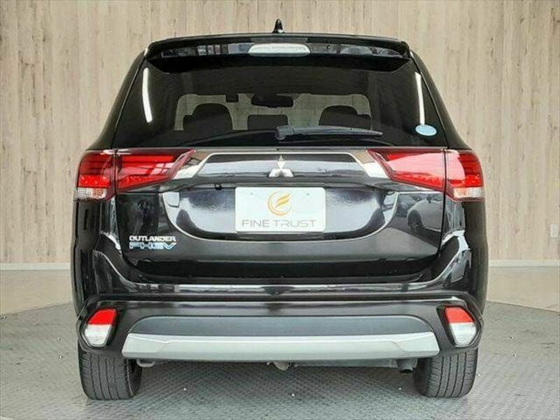 OUTLANDER PHEV