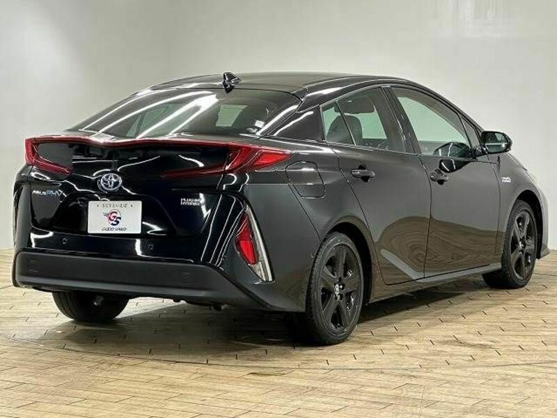 PRIUS PHV