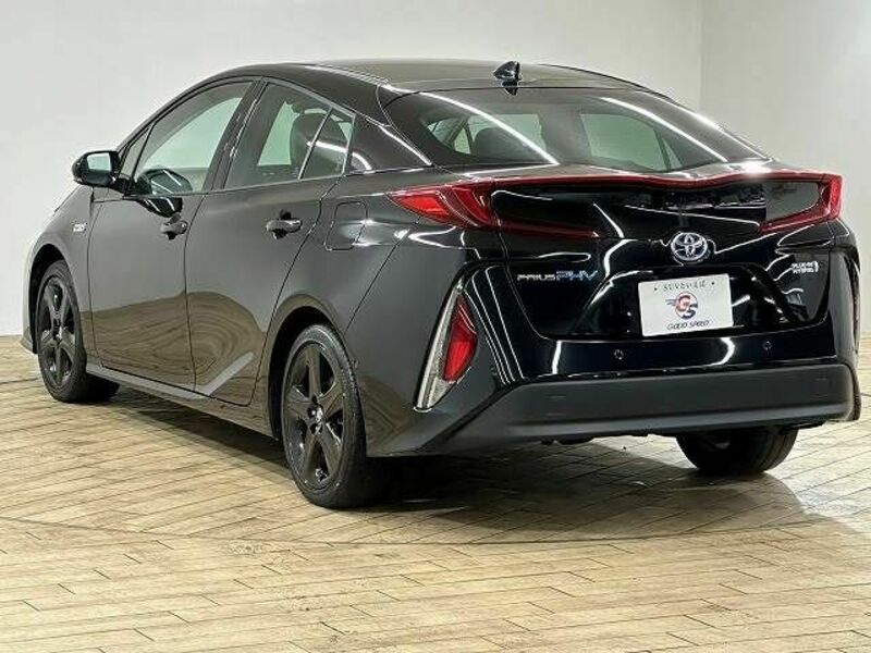 PRIUS PHV