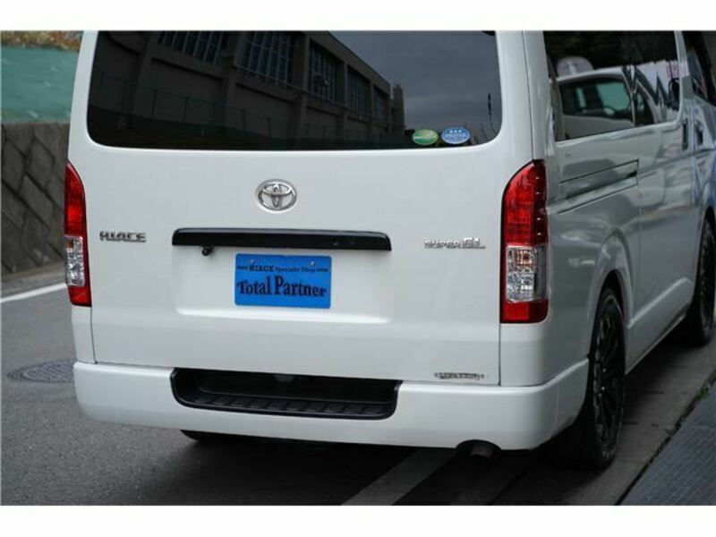 HIACE VAN