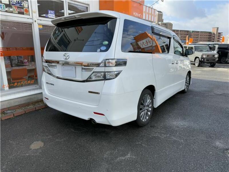 VELLFIRE